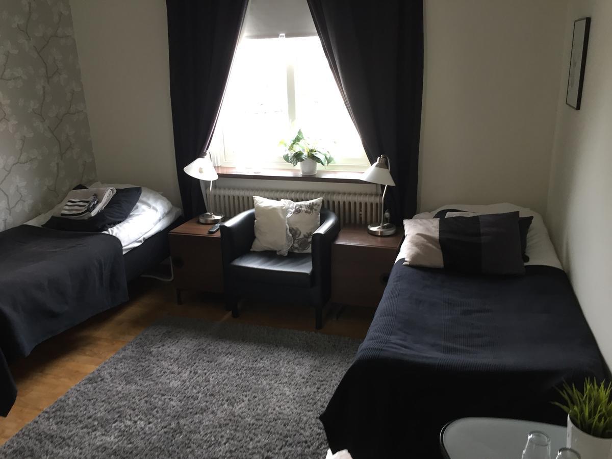 Hoejdens Lagprishotell Mönsterås المظهر الخارجي الصورة