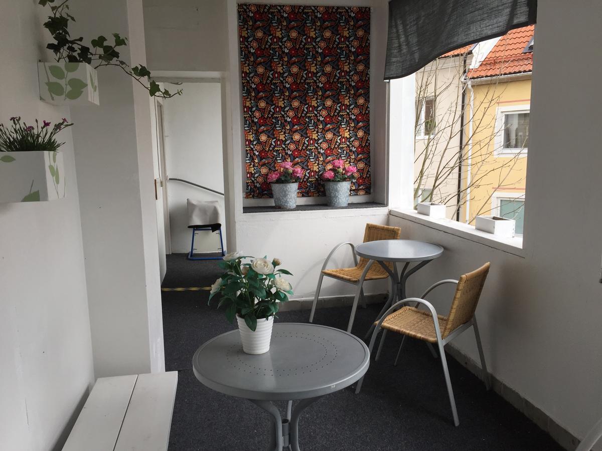 Hoejdens Lagprishotell Mönsterås المظهر الخارجي الصورة