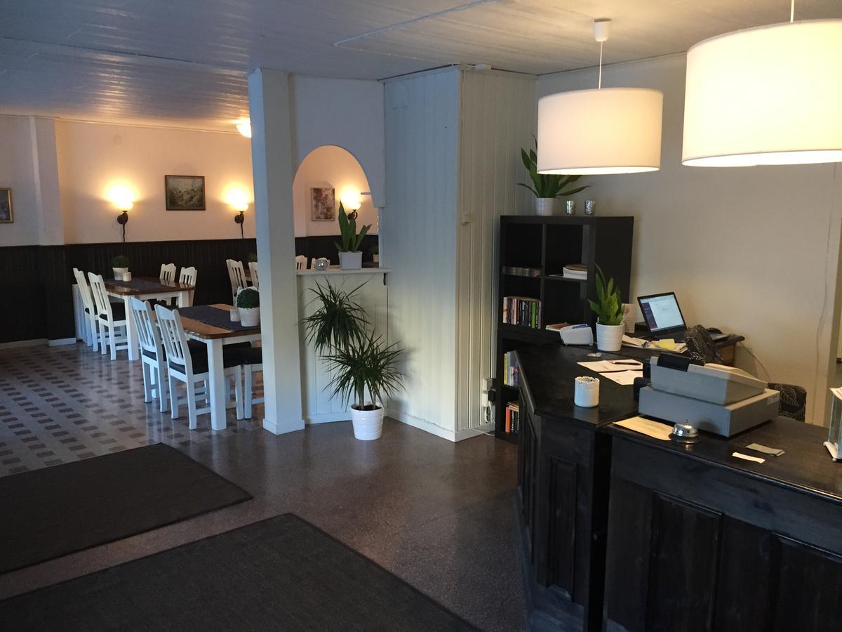 Hoejdens Lagprishotell Mönsterås المظهر الخارجي الصورة