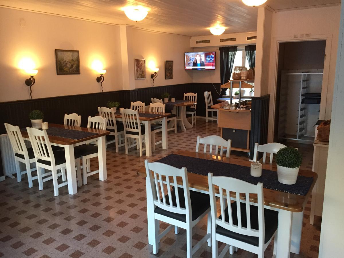 Hoejdens Lagprishotell Mönsterås المظهر الخارجي الصورة